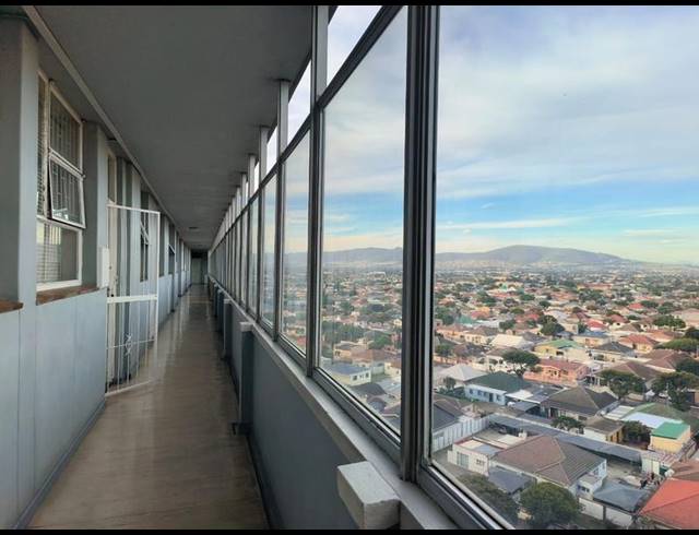 2 BEDROOM APARTMENT FOR SALE IN GOODWOOD CENTRAL